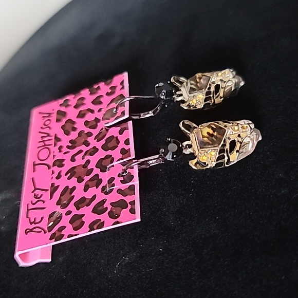 New Vintage! BETSEY JOHNSON Hollywood Glam Tiger Leopard Head Leverback Earrings - Picture 4 of 6